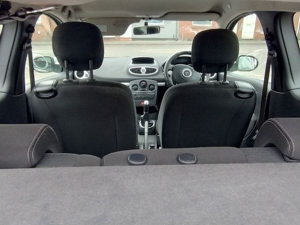 Used Renault Clio 2012 for sale - 74483799: Photo 15