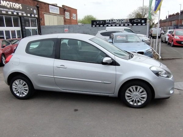 Used Renault Clio 2012 for sale - 74483799: Photo 3