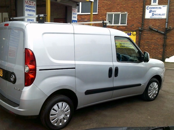 Used Vauxhall Combo 2015 for sale - 73726604: Photo 5