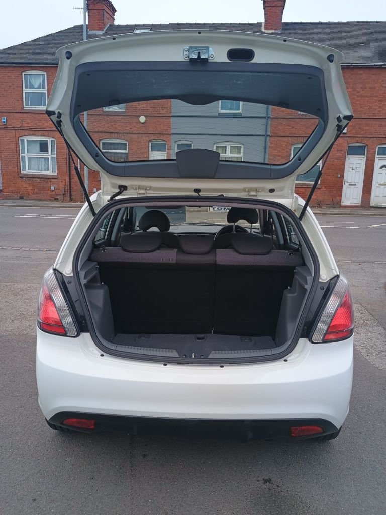 Used Kia Rio 2010 for sale - 76375975: Photo 6