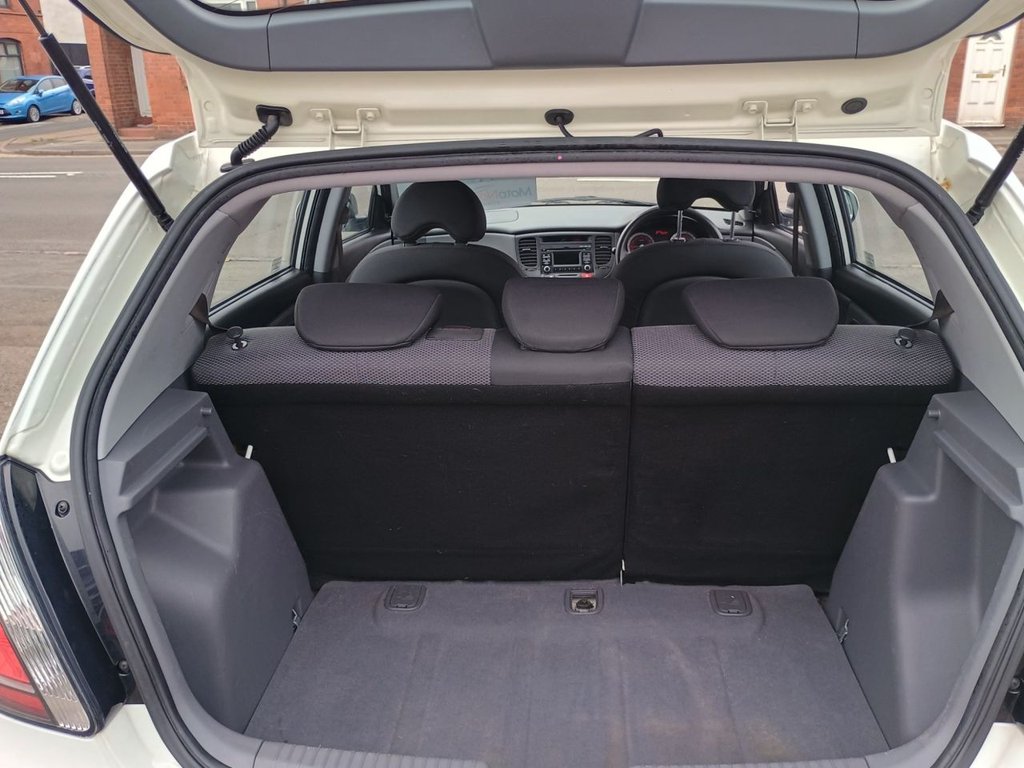 Used Kia Rio 2010 for sale - 76375975: Photo 7