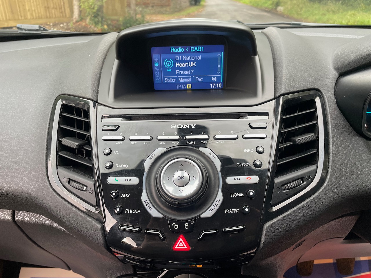 Used Ford Fiesta 2017 for sale - 75587424: Photo 16