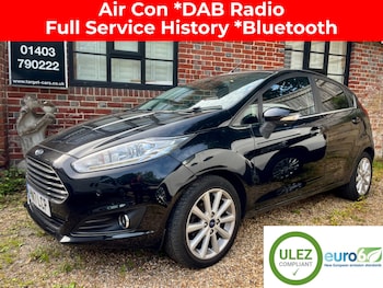 2017 (17) - 1.0EcoBoost Titanium 5 Door Hatchback In Black - ULEZ