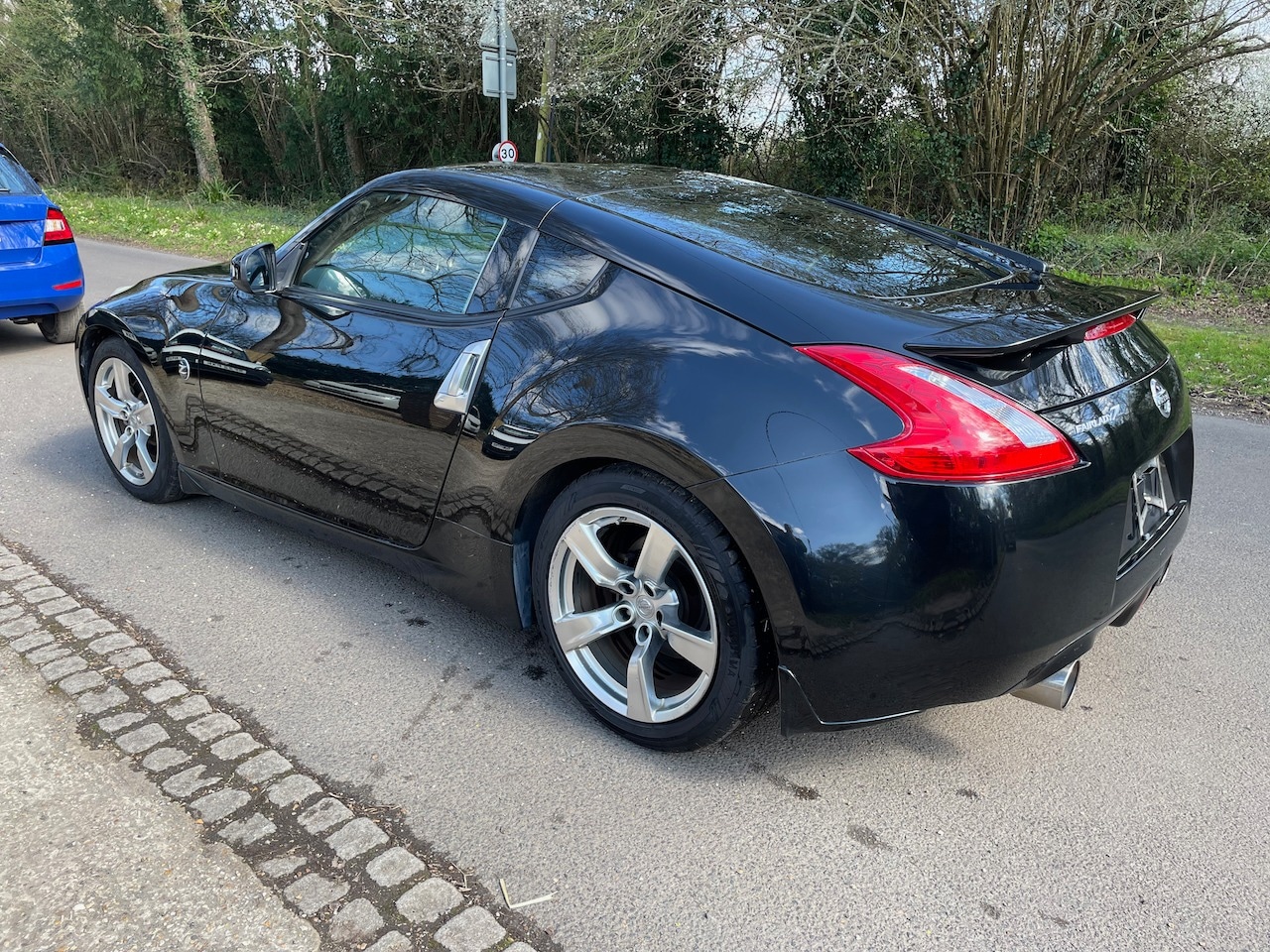Used Nissan 370 Z 2009 for sale - 78141137: Photo 4