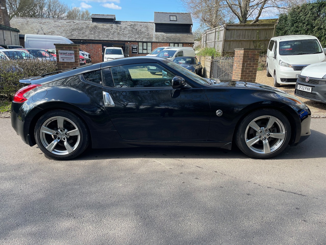 Used Nissan 370 Z 2009 for sale - 78141137: Photo 5