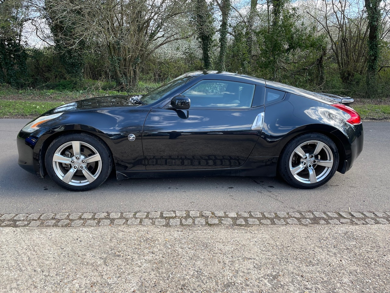 Used Nissan 370 Z 2009 for sale - 78141137: Photo 6
