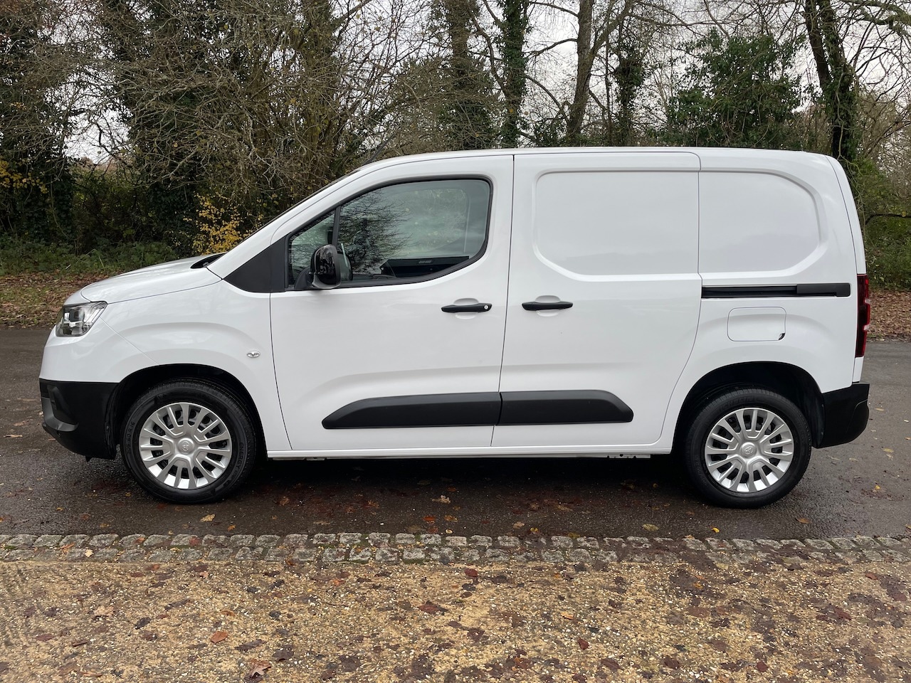 Used Toyota ProAce 2023 for sale - 76694269: Photo 9