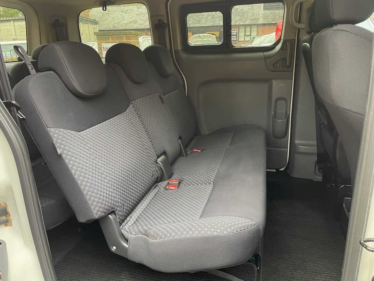 Used Mitsubishi Delica 2023 for sale - 76498420: Photo 13