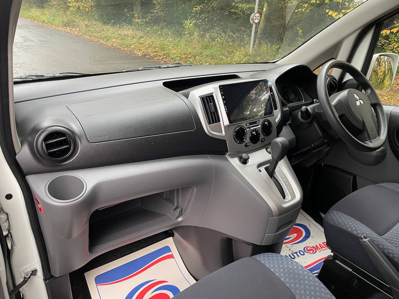 Used Mitsubishi Delica 2023 for sale - 76498420: Photo 18