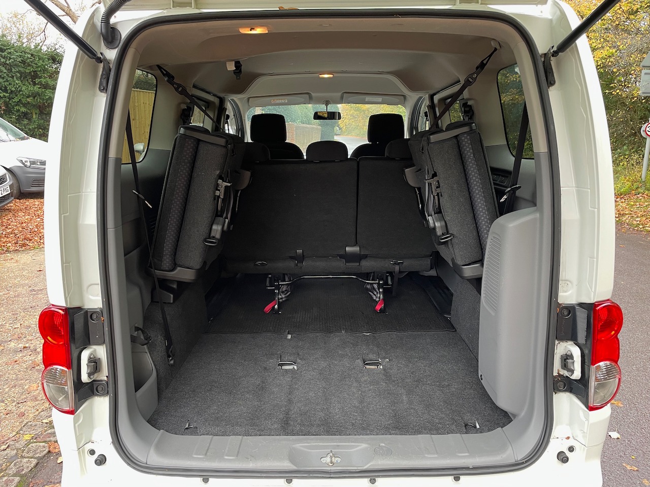 Used Mitsubishi Delica 2023 for sale - 76498420: Photo 26