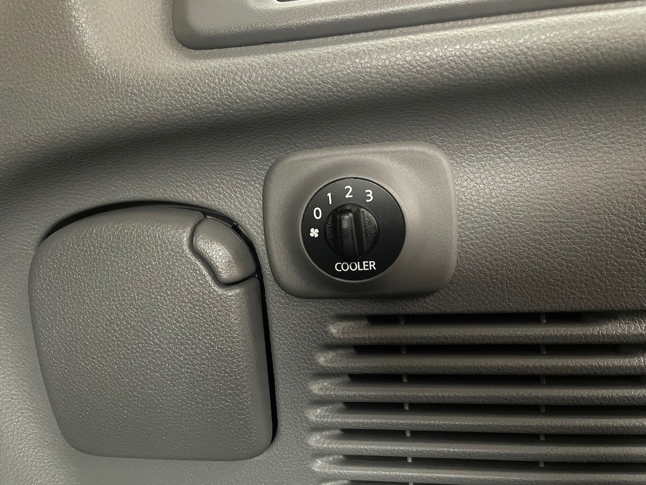 Used Mitsubishi Delica 2023 for sale - 76498420: Photo 34