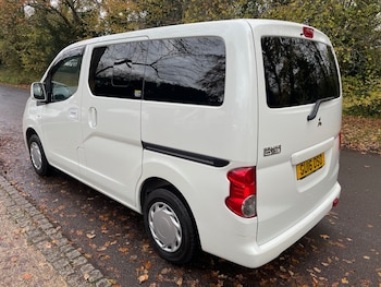 Used Mitsubishi Delica undefined for sale - 76498420: Photo
