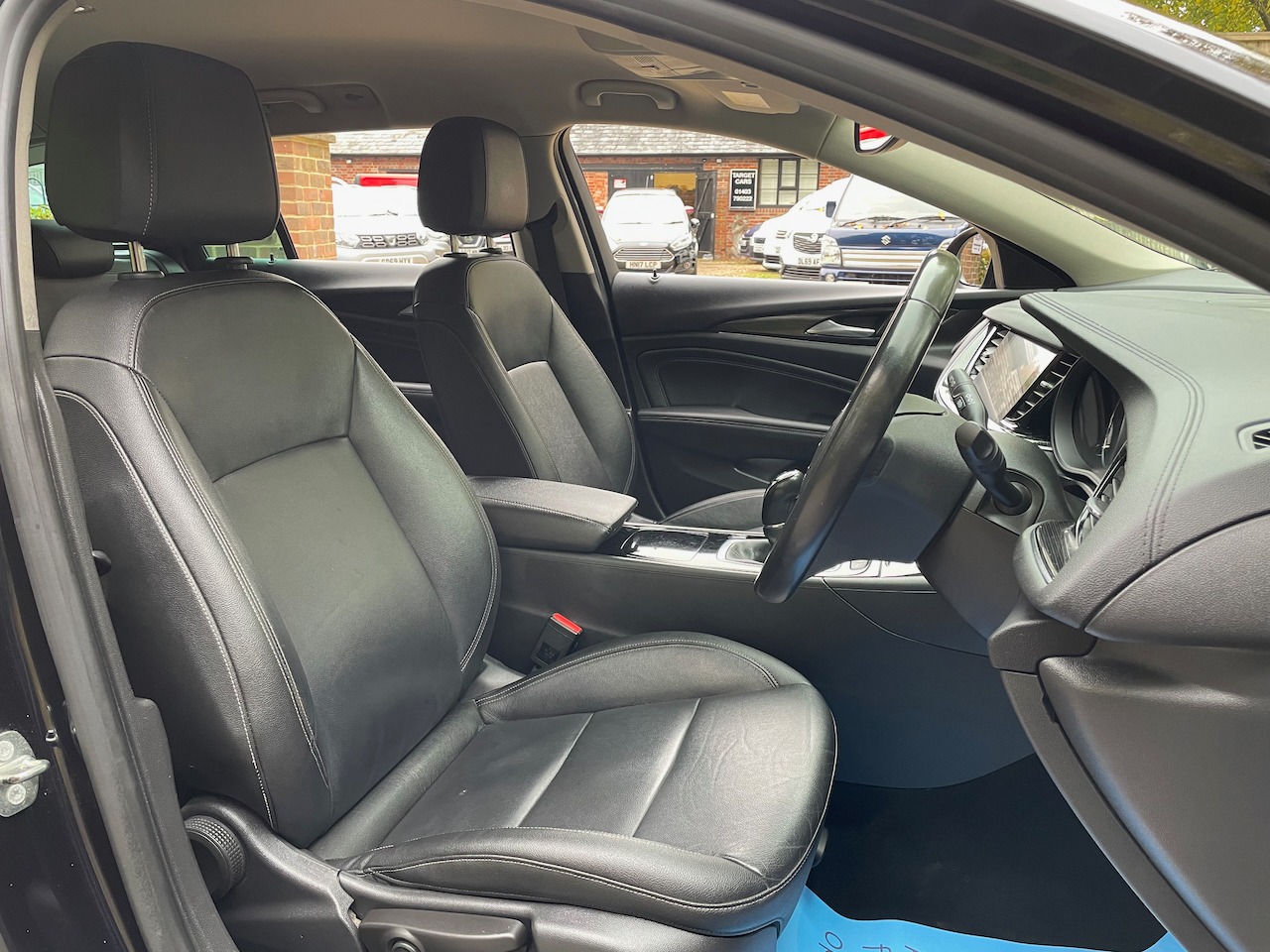 Used Vauxhall Insignia 2017 for sale - 76143616: Photo 10