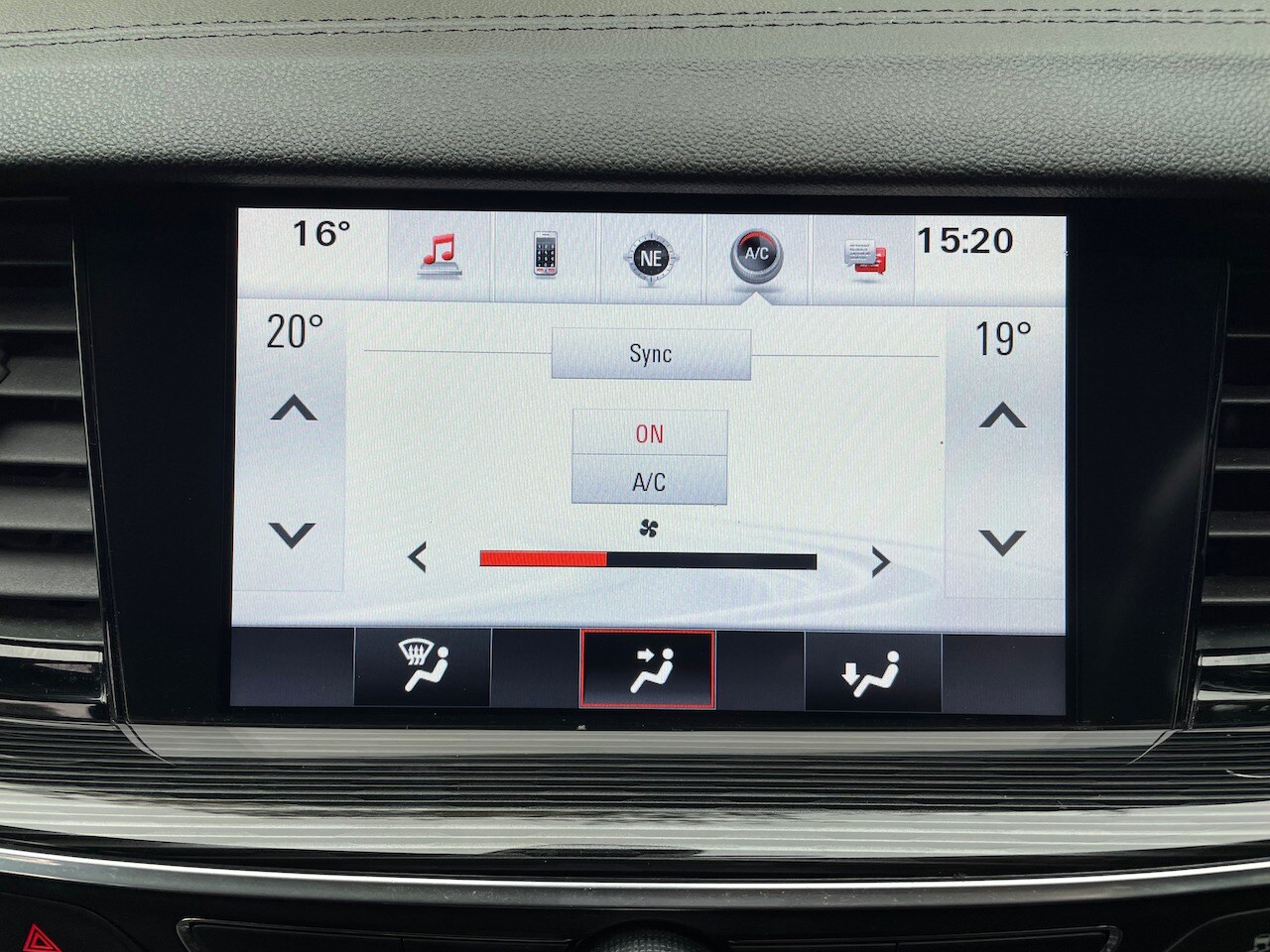 Used Vauxhall Insignia 2017 for sale - 76143616: Photo 29