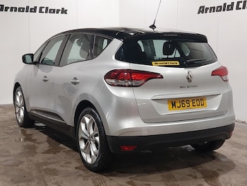Used Renault Scenic 2019 for sale - 76696228: Photo