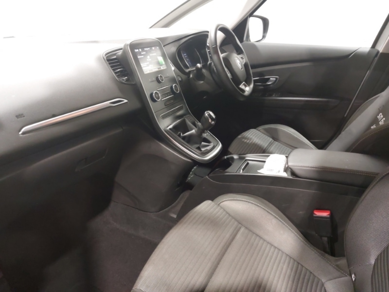 Used Renault Scenic 2019 for sale - 76696228: Photo 5