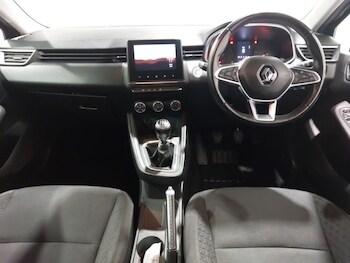 Used Renault Clio 2019 for sale - 78099141: Photo