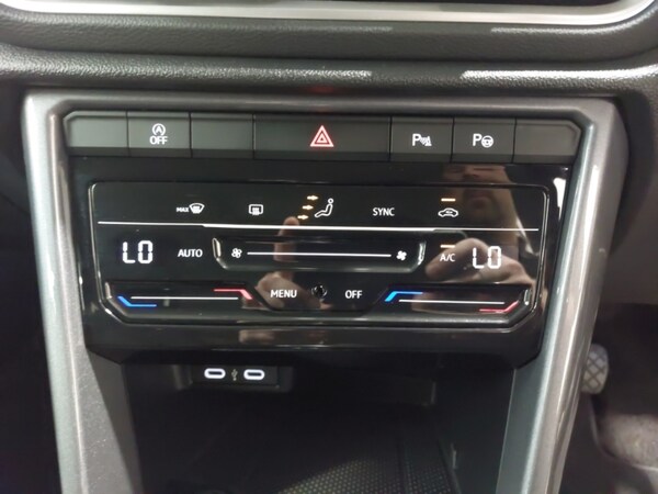 Used Volkswagen T-Roc 2024 for sale - 75424125: Photo 15