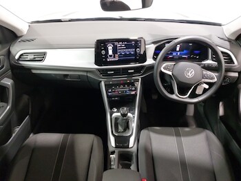 Used Volkswagen T-Roc 2024 for sale - 78928802: Photo
