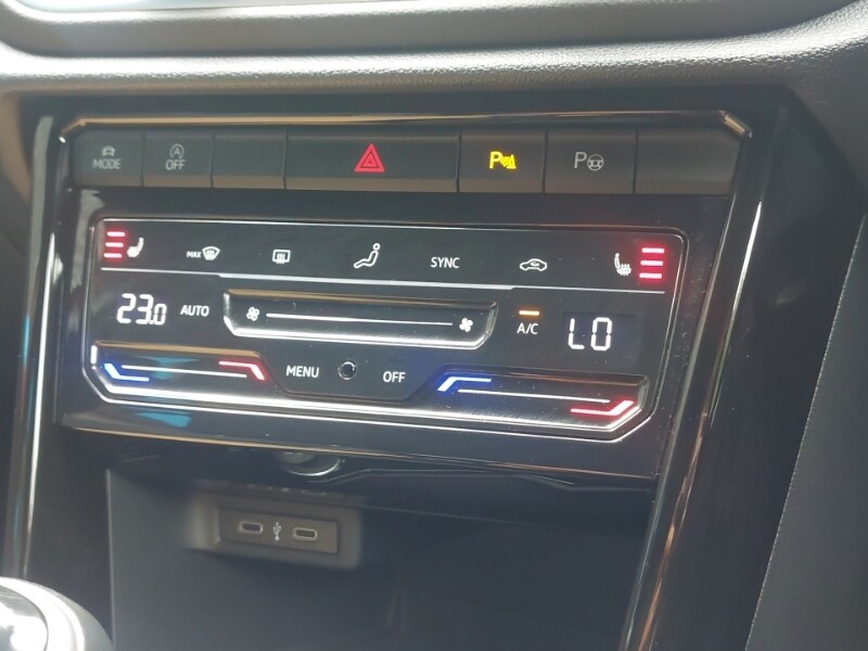 Used Volkswagen T-Roc 2022 for sale - 77086954: Photo 18