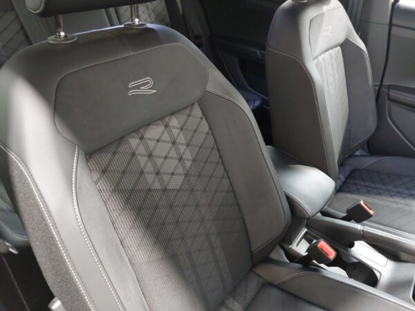 Used Volkswagen T-Cross 2024 for sale - 75424450: Photo 19