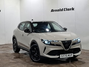 Used Alfa Romeo Junior 2025 for sale - 79048383: Photo