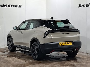 Used Alfa Romeo Junior 2025 for sale - 79048383: Photo