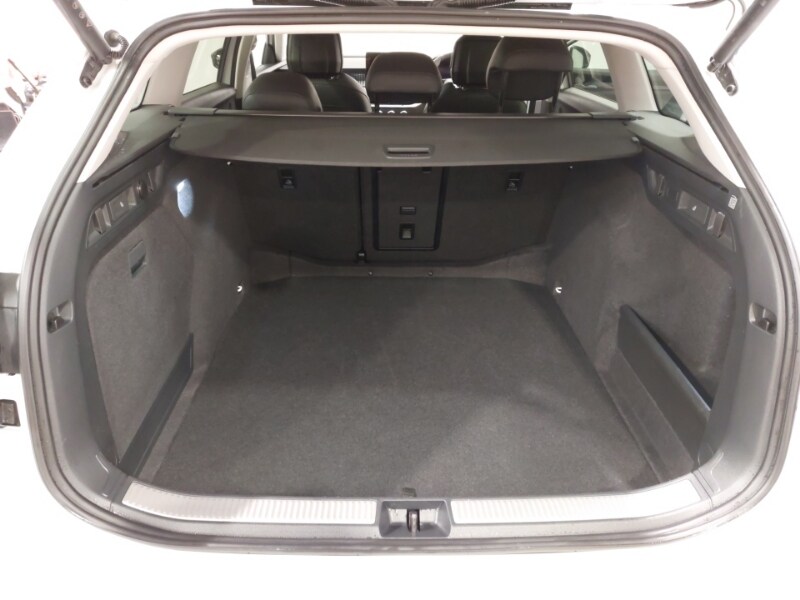 Used Skoda Superb 2024 for sale - 78061122: Photo 8