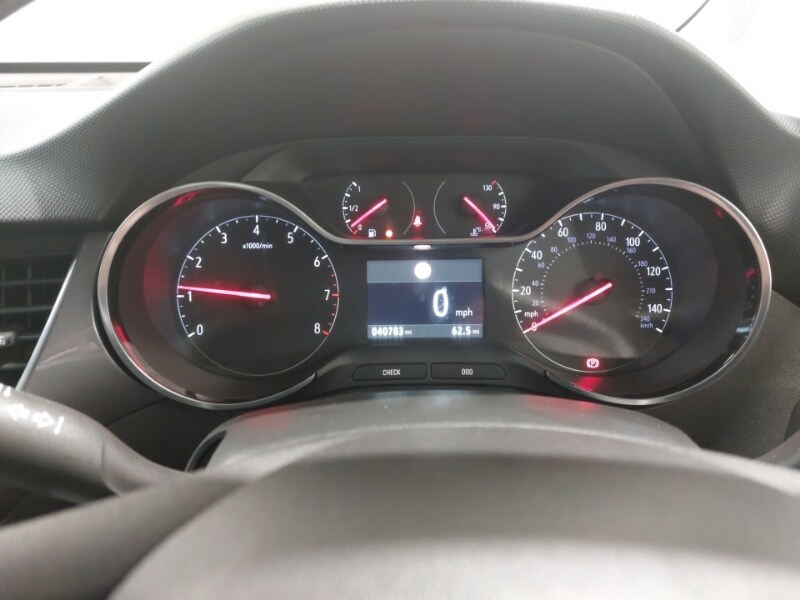 Used Vauxhall Crossland X 2018 for sale - 76478331: Photo 17