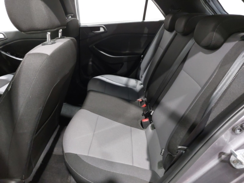 Used Hyundai i20 2017 for sale - 76924913: Photo 6