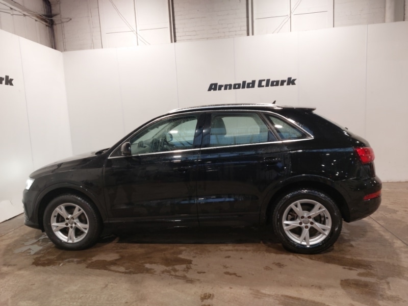 Used Audi Q3 2017 for sale - 76629357: Photo 4
