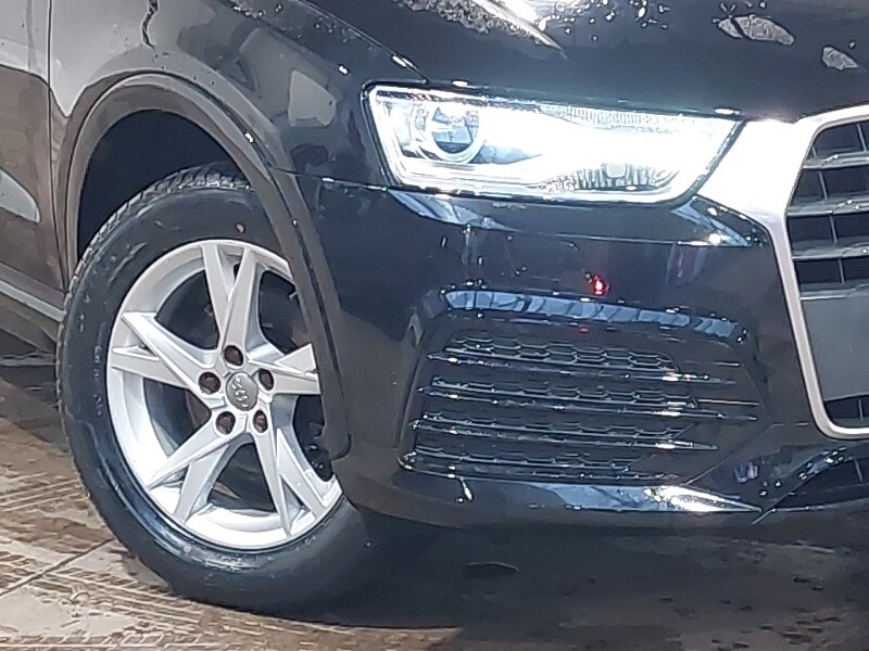 Used Audi Q3 2017 for sale - 76629357: Photo 9