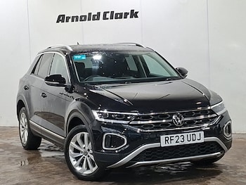 Used Volkswagen T-Roc 2023 for sale - 79420228: Photo