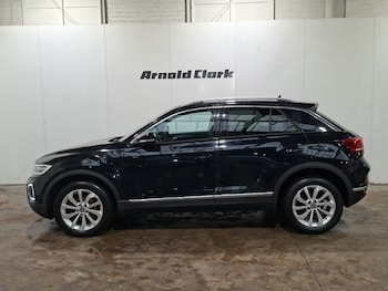 Used Volkswagen T-Roc 2023 for sale - 79420228: Photo