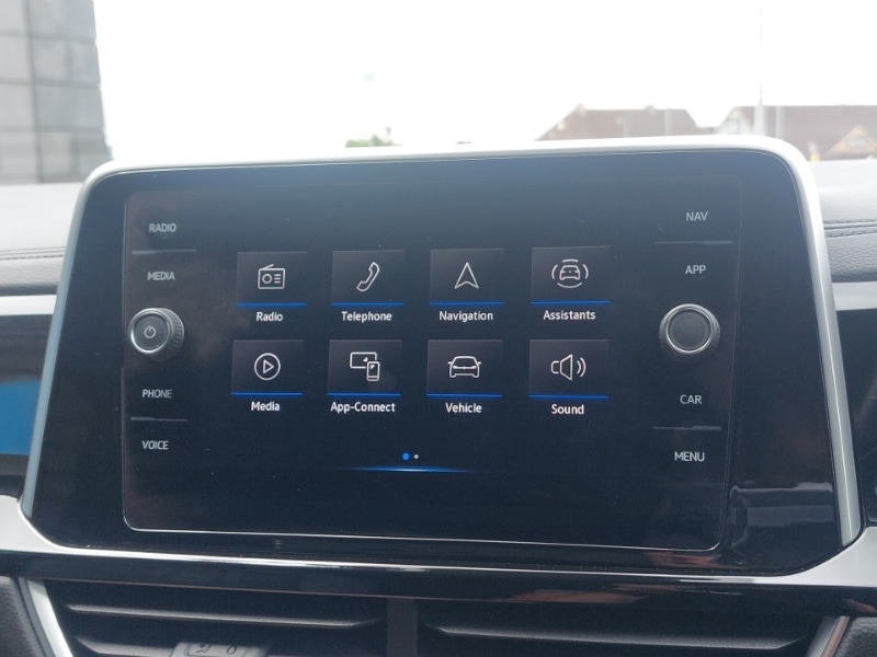 Used Volkswagen T-Roc 2022 for sale - 76630480: Photo 11