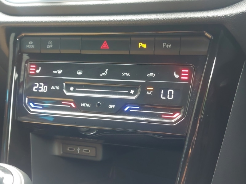 Used Volkswagen T-Roc 2022 for sale - 76630480: Photo 18