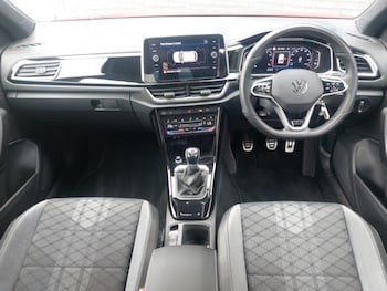 Used Volkswagen T-Roc 2022 for sale - 76630480: Photo