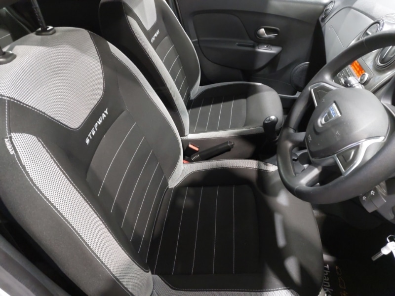 Used Dacia Sandero Stepway 2020 for sale - 77682593: Photo 18