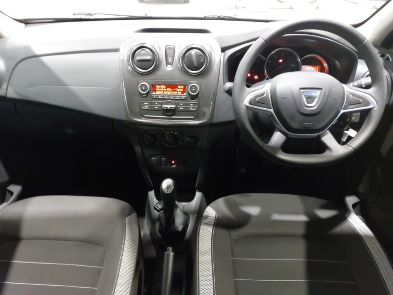 Used Dacia Sandero Stepway 2020 for sale - 77682593: Photo 2