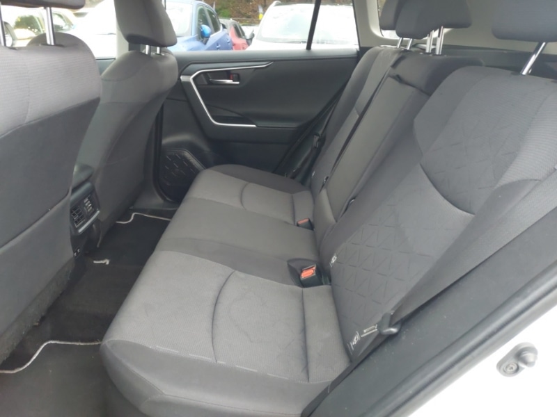 Used Toyota RAV4 2021 for sale - 76920237: Photo 6