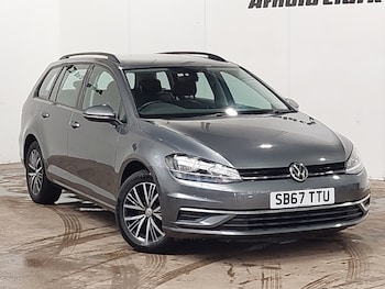 Used Volkswagen Golf 2018 for sale - 78585136: Photo