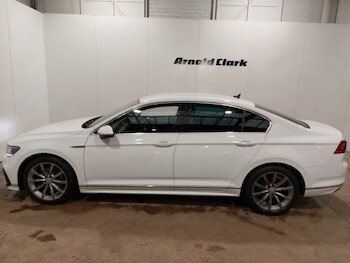 Used Volkswagen Passat 2020 for sale - 77596068: Photo