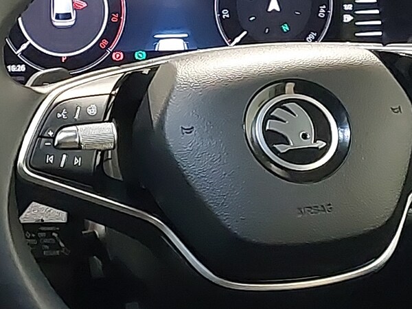 Used Skoda Octavia 2024 for sale - 76233430: Photo 10