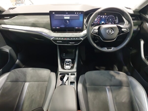 Used Skoda Octavia 2024 for sale - 76233430: Photo 2