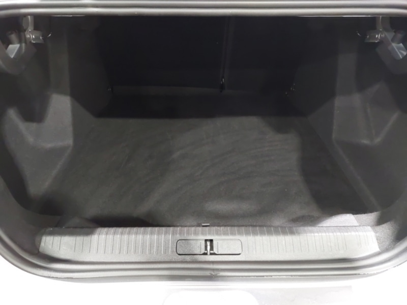 Used Citroen C4 2023 for sale - 76387963: Photo 8