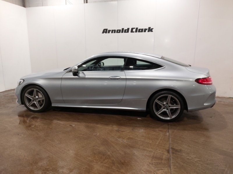 Used Mercedes-Benz C Class 2017 for sale - 76970547: Photo 4