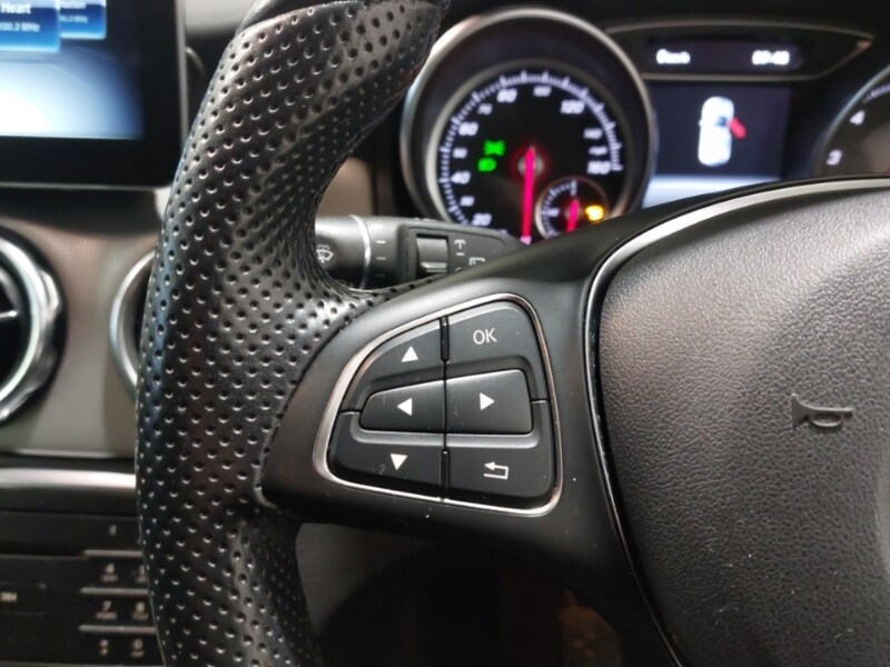 Used Mercedes-Benz GLA 2019 for sale - 77999913: Photo 18