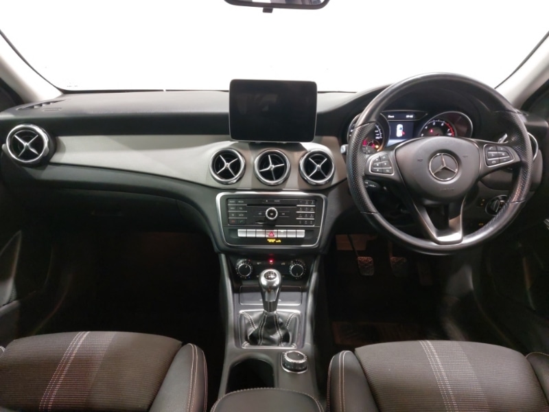 Used Mercedes-Benz GLA 2019 for sale - 77999913: Photo 2