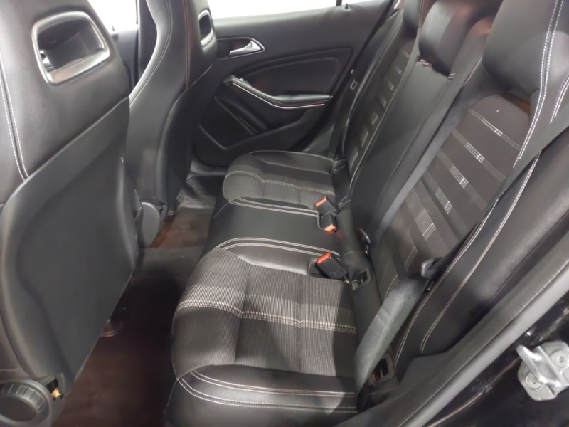 Used Mercedes-Benz GLA 2019 for sale - 77999913: Photo 6