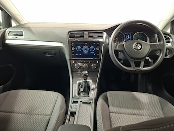 Used Volkswagen Golf 2019 for sale - 79327429: Photo